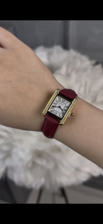 CARTIER soat 180.000 — 2