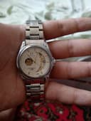 Omega mehanika soat sotiladi
