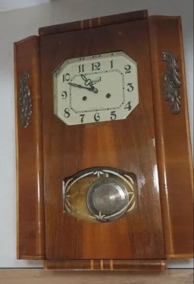 Продам часы состояние отличное — 2