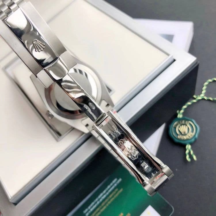 Rolex Patek Philippe Audemars Piguet Tissot Orient Omega Seiko Cartier — 4