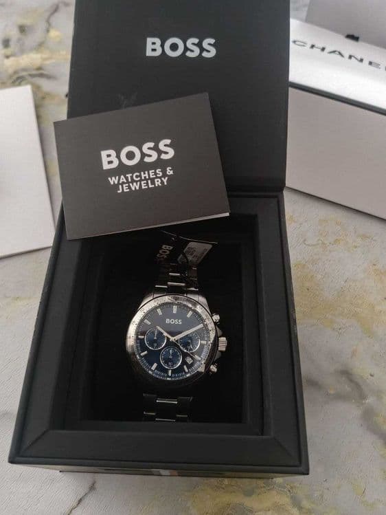 Мужские часы BOSS абсалютно новый (ОТВЕЧАЮ ТОЛЬКО НА ЗВОНКИ) — 2