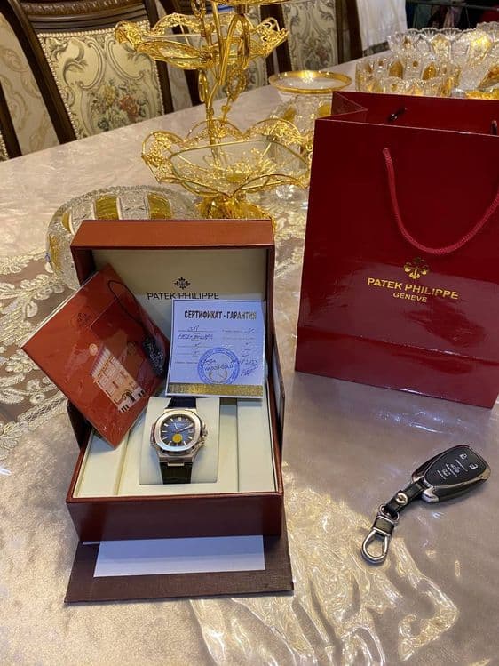 Patek philippe nautilus limited edition — 5