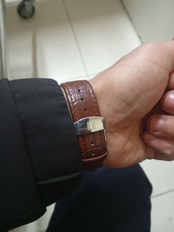 Tissot soat sotiladi — 2