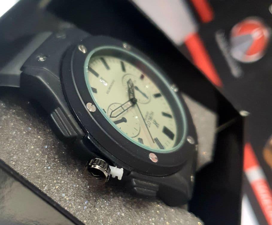 Erkaklar qòl soati Hublot — 2