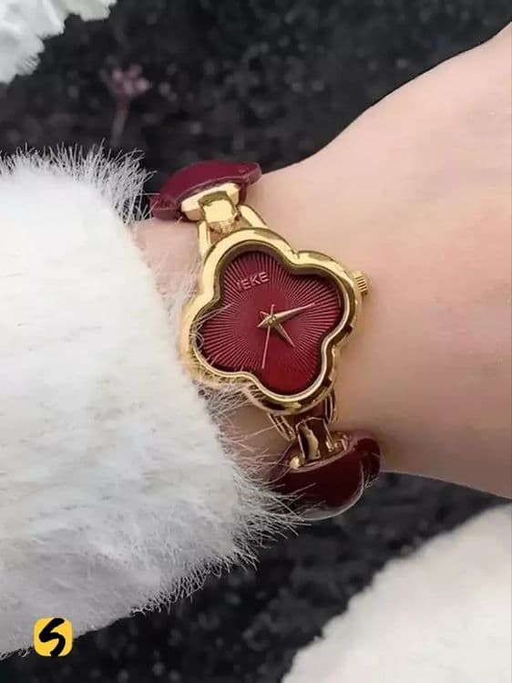 Ayollar qo‘l soati, kvars mexanizm, eko-charm tasma
69,000 so'm — 3