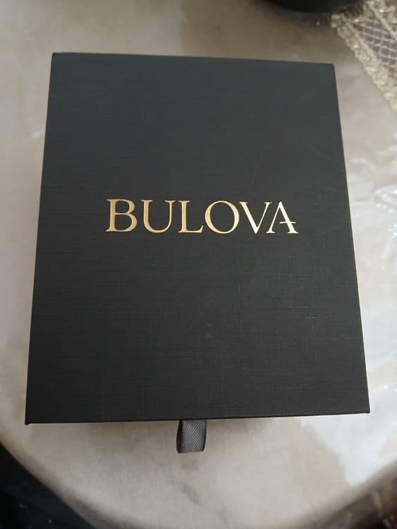 Продаётся  часы  Bulova — 1