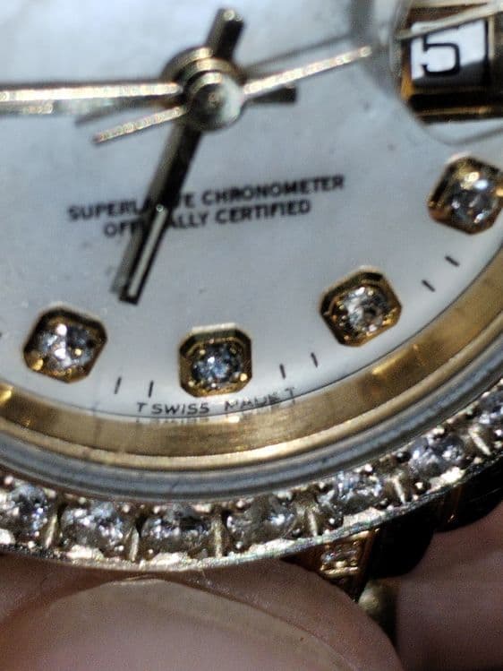 Rolex soati sotiladi — 1