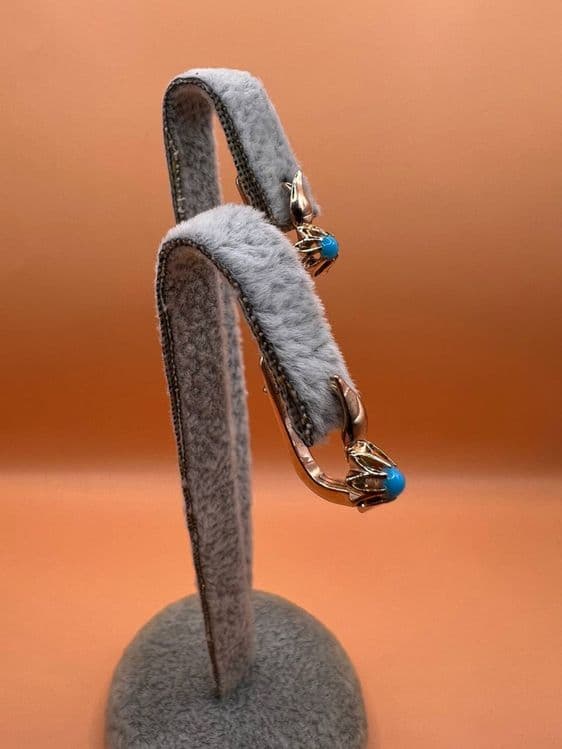 Продам золотые серьги. — 2