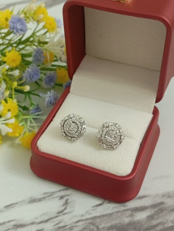 Серьги с бриллиантами 750 Гонг Конг — 4