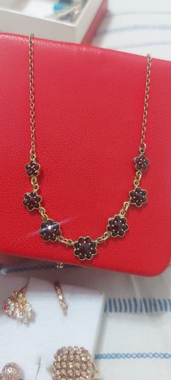 Срочно тилло такинчоклар сотилади гр 100$ — 2
