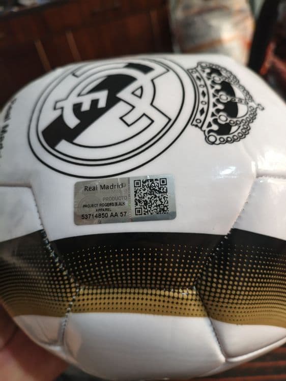 Orginal Real Madrid toʻpi litsenziyalangan