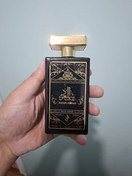 Atirlar. Kamroq qolgan original atirni ichiga parfum suv to'ldirilgan — 6