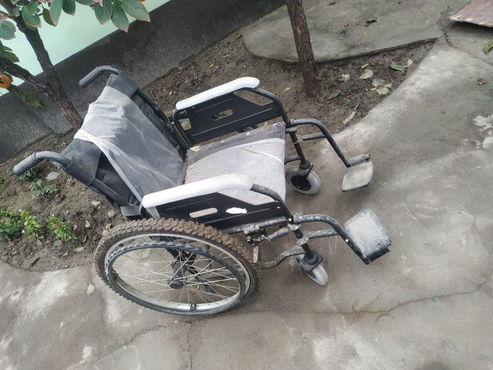 Инвалидной коляска срочно продам — 1