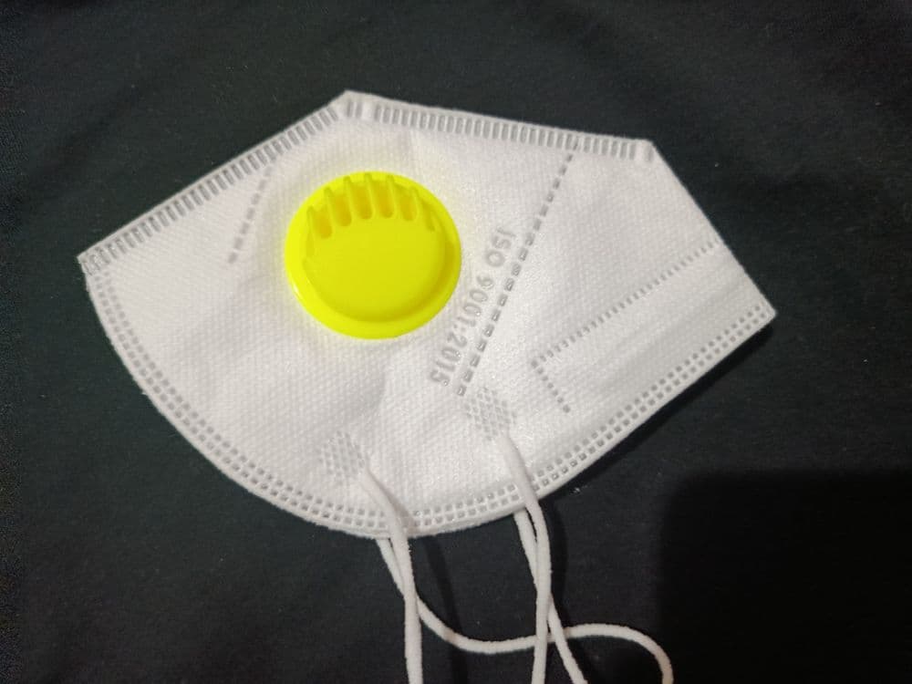 Защитная маска универсальный kids  KN 95 + клапаном — 1