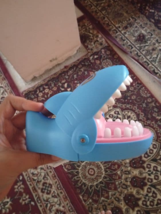Shark dentist toy — 5