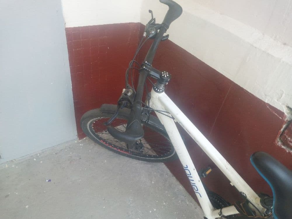 Velosiped , velik, velo sotiladi. Holati yaxshi — 3
