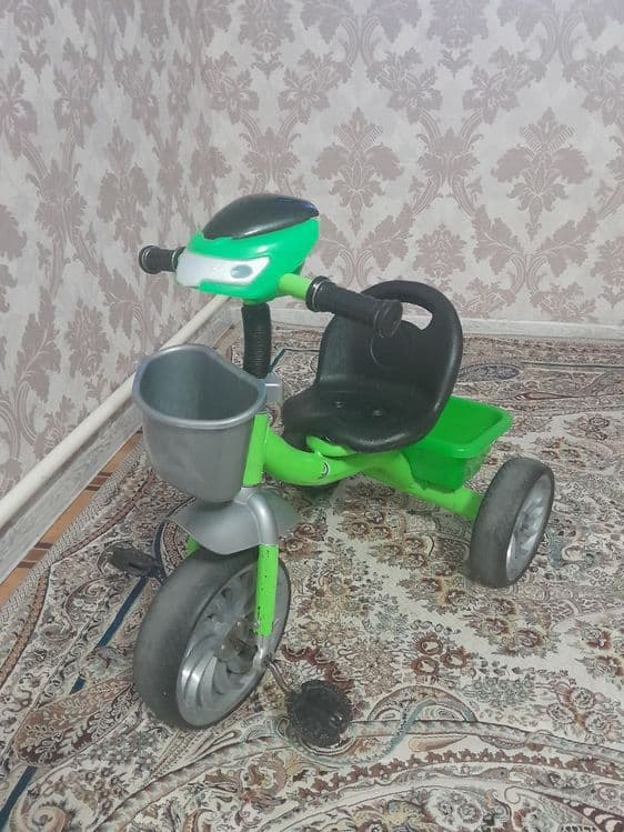Велосипед сатылады
Келисимли
Состояние жаксы 
Тормозла — 1