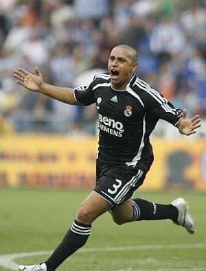 ROBERTO CARLOS! Мяч с подписью Роберто Карлоса — 3