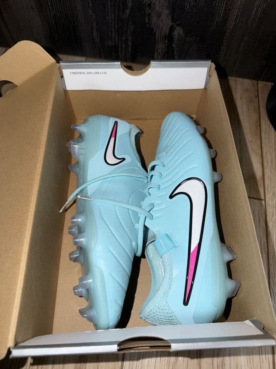 Продам новые оригинальные бутсы Nike Tienpo 43его размера — 7