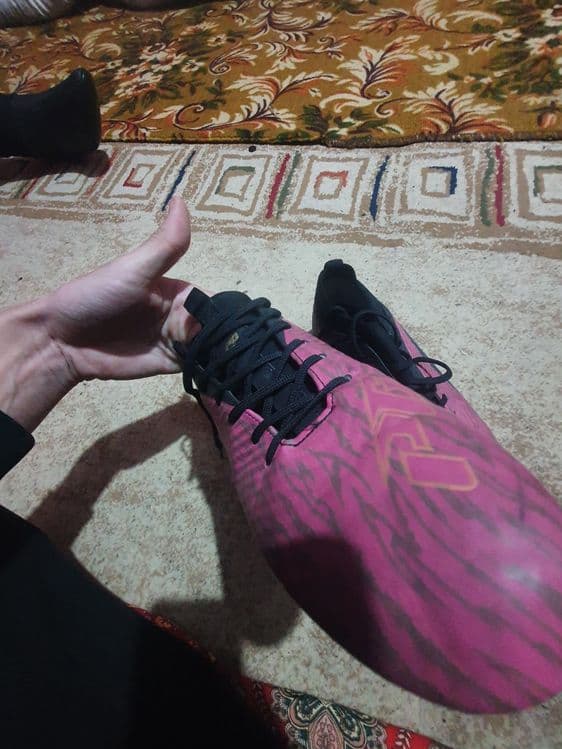 Ispanyadan kelgan 42 razmerli butsa — 2