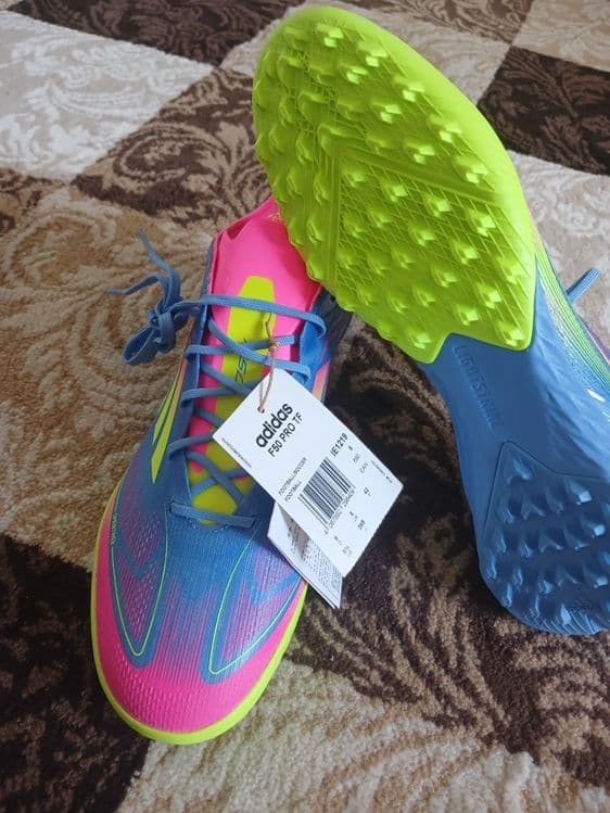 Бутса ADIDAS BREND. Привезли из Кореи очень красиво — 2