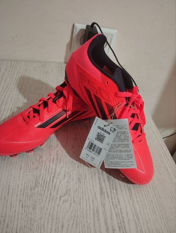 Бутцы adidas F50 — 1