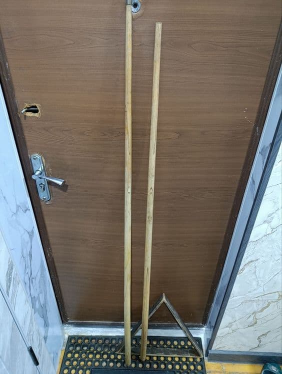 Два кия и треугольник продам — 4