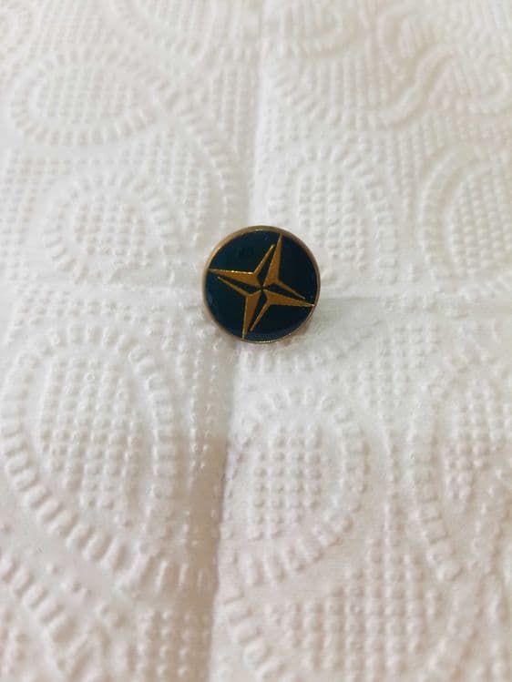 Знак НАТО , оригинал. Привезли из Бельгии. — 3