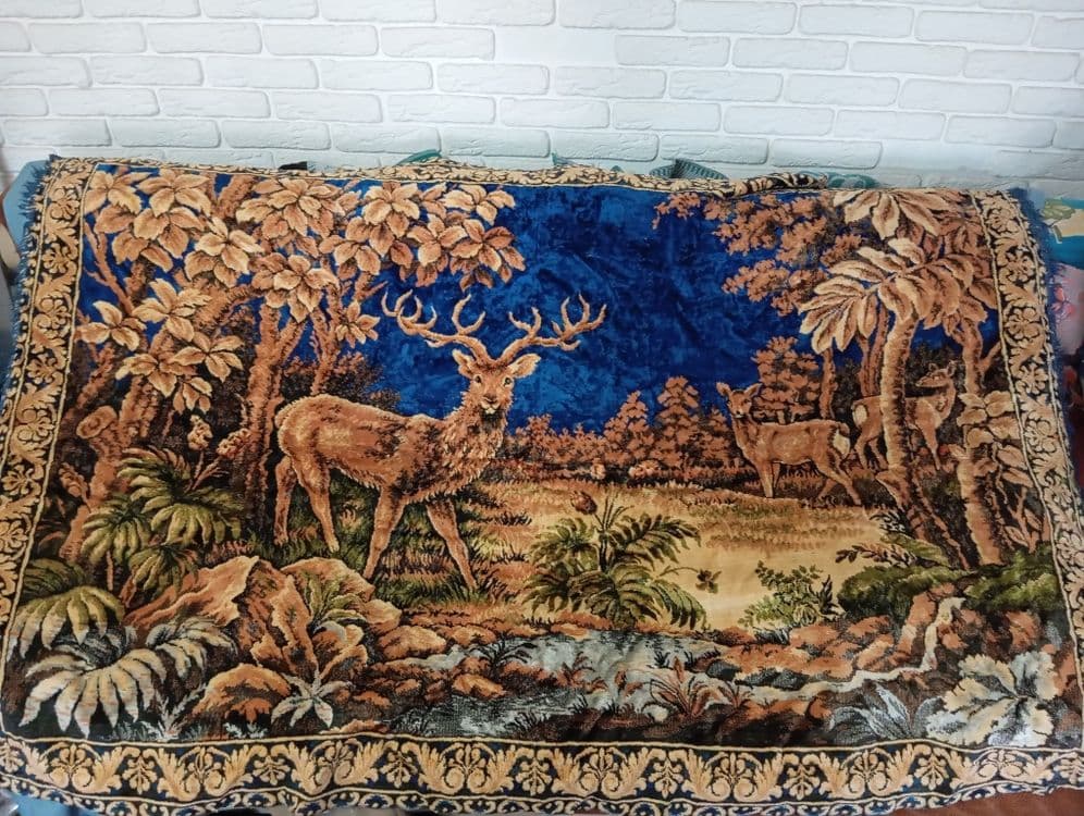 Продам гобелен олени в лесу состояние отличное советский — 3