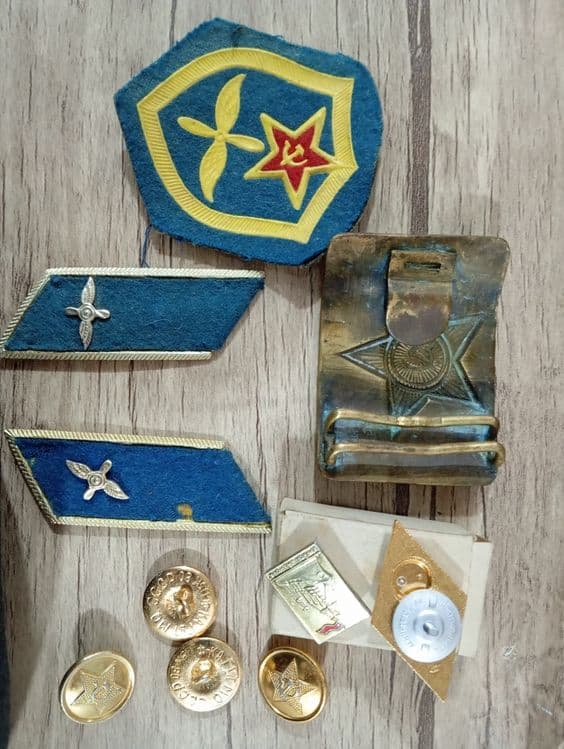 Значок военный шевроны и бляха от ремня — 2