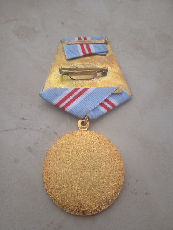 Medal sotiladi qiziqanlar tel.qilsin — 2