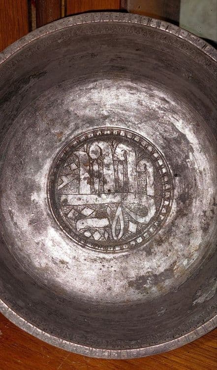 Старинная Чаша ёмкость 2 литра на дне  есть гравировка Арабской вязью — 10