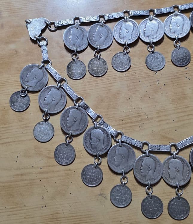 Антикварное старинное женское украшение из монет царя Николая второго — 15