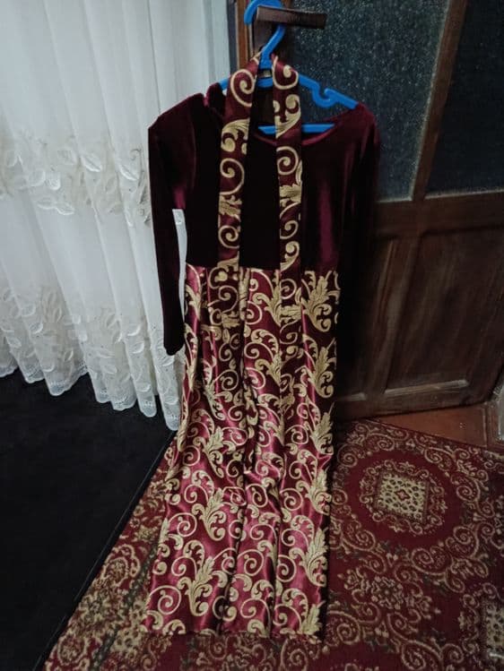 Sotiladi vecherniy koʻylak — 1