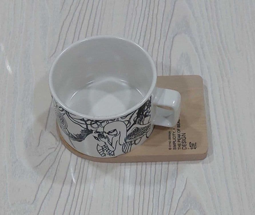 Кружки фарфоровые — 8