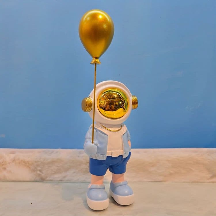 Фигурка космонавт сувенир — 8