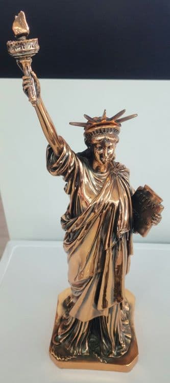 Ozodlik haykali Femida sotiladi — 1