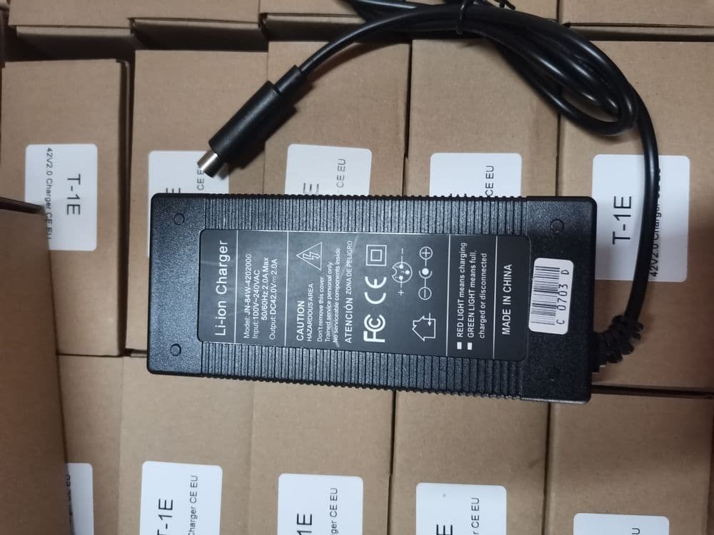 Зарядное устройство для самоката xiaomi — 1