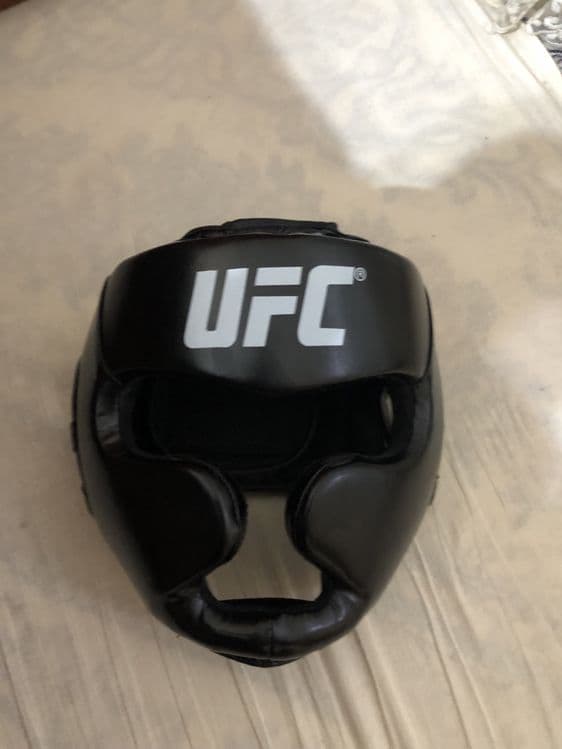Шлем для бокса UFC размар L