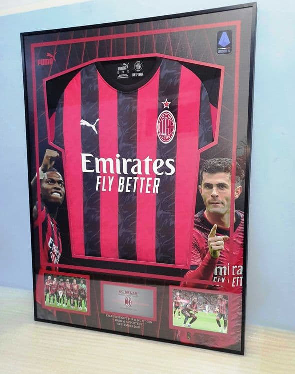 Дизайн Формы Милана в рамке Сезон 2025-26(AC Milan kit in Frame) — 2
