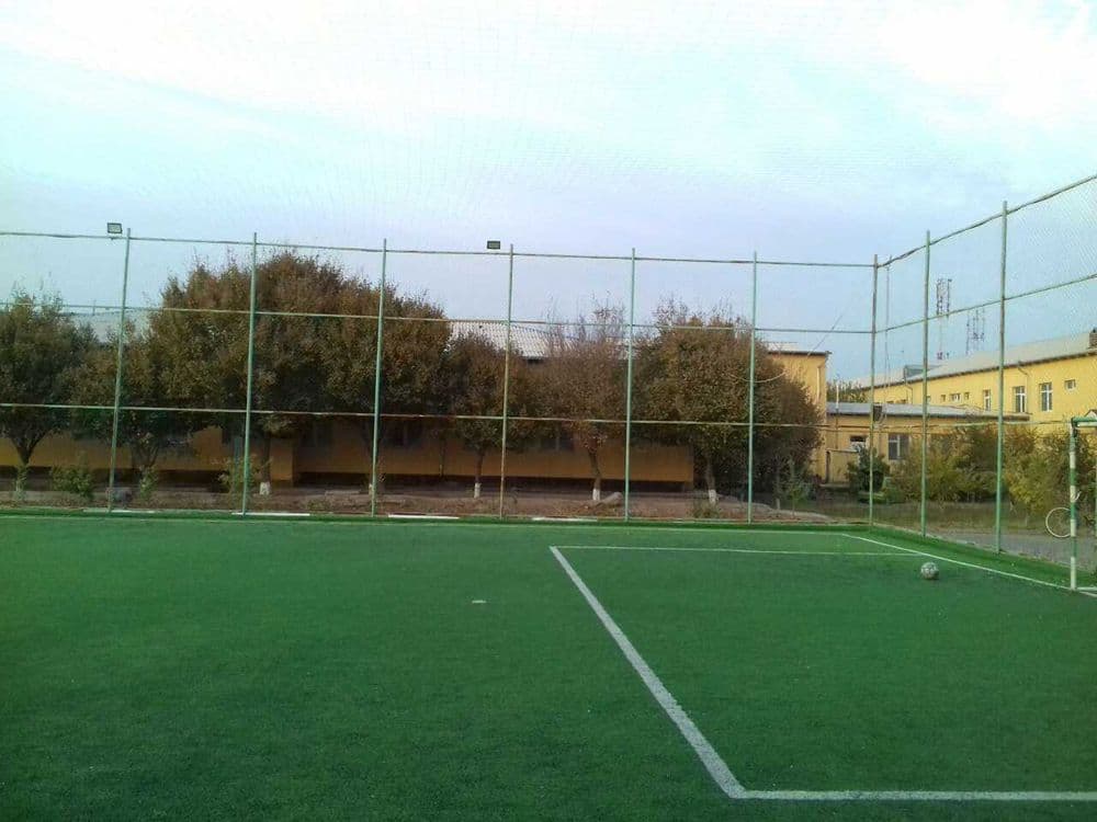 Mini futbol maydoni gazon — 2