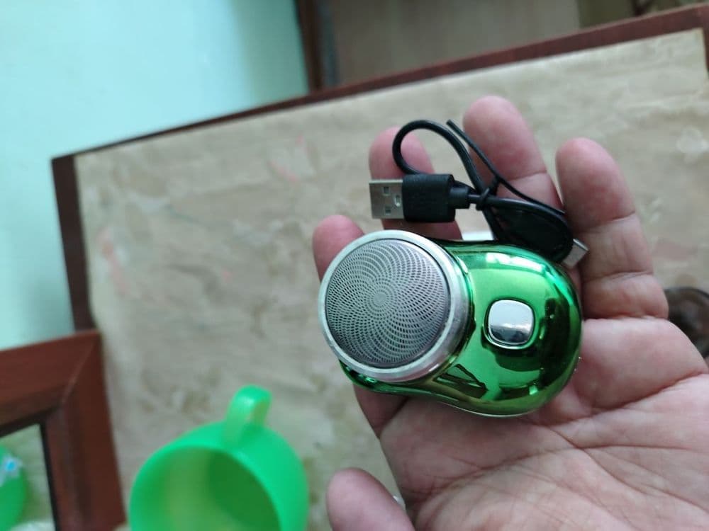 Mini SHAVER Sokol oladigan aparat 2 hil tezlida ishlidi — 9