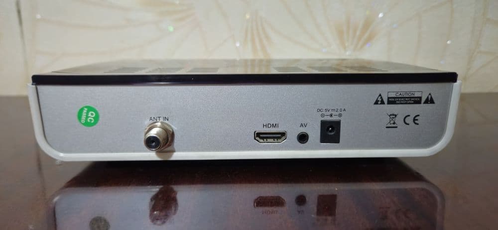 Цифровая кабельная приставка IS TV M5 205 — 2
