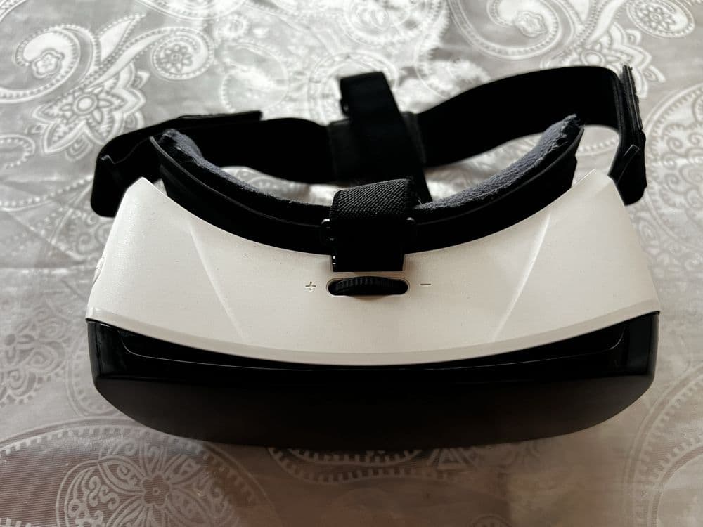 Samsung Gear VR Oculus — 4
