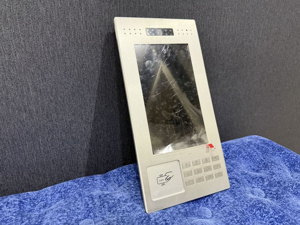* iP вызывная панель для домофона с Face iD и с картой доступа новая — 1