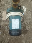 Suv chiqarish uchun motor sotiladi