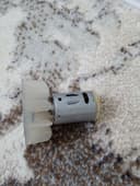 Dc-motor sotiladi