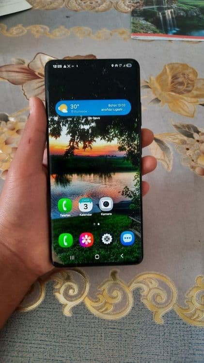 S 21 ultra + 5g. — 2