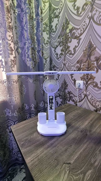Stol usti LED chiroq, 6in1 (chiroq,fan,soat,termometr,tungichiroq). — 2