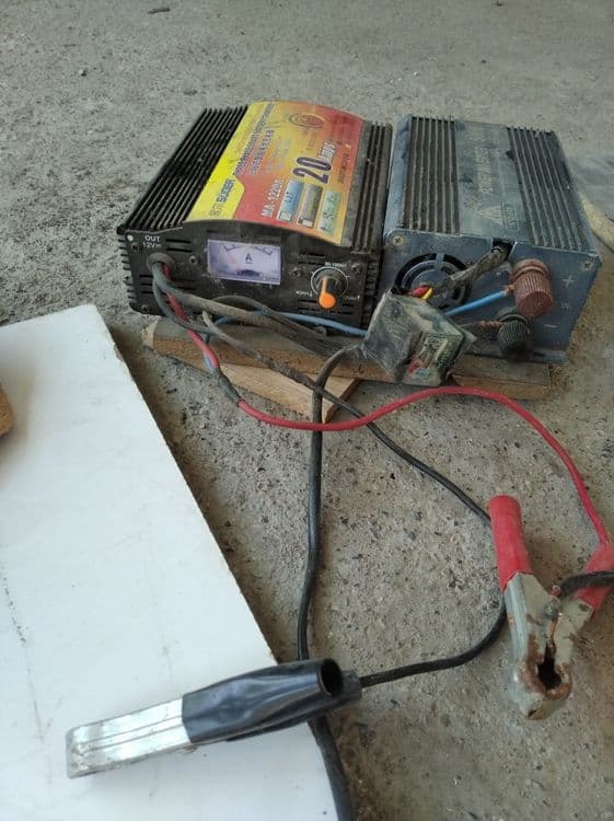 Sotiladi: 12V Zaryadlovchi + 500W Invertor to‘plami

1. SUOER MA-1220A — 2